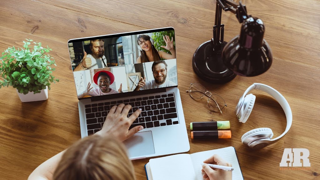 Trabalhando Remotamente: Dicas Essenciais para Otimizar o Trabalho Home Office